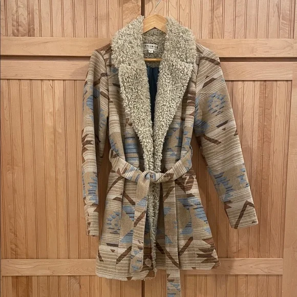 Idyllwind Women's Lynn Southwestern Print Fur Collar Shacket XS - Picture 5 of 8